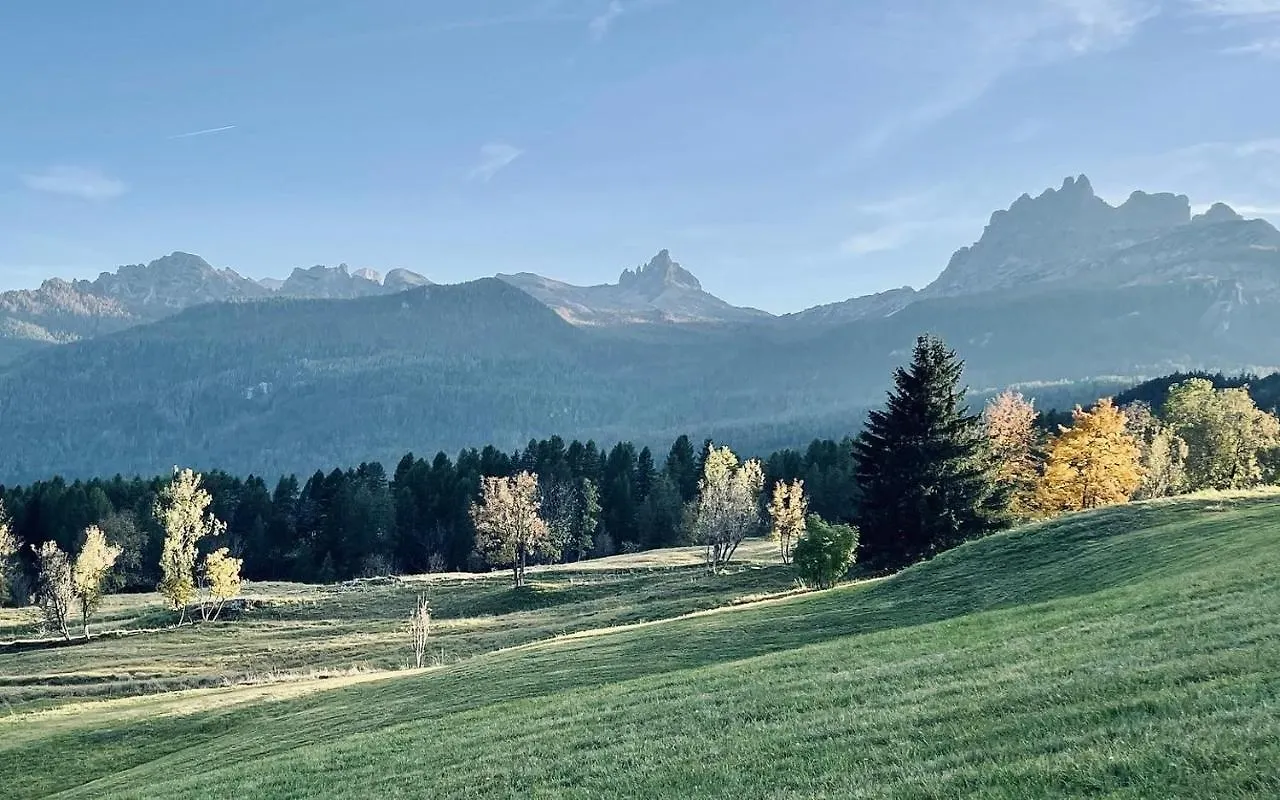 Surrounded By A Breathtaking Panorama! Cortina 4+2 Beds, Two Bathrooms On Two Floors Cortina d'Ampezzo Apartment
